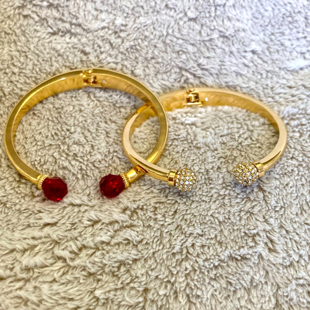 Gold bracelet set